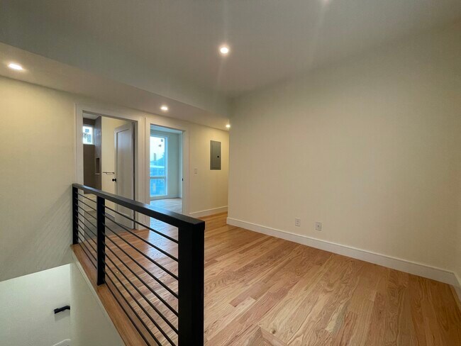 65 Cameron St