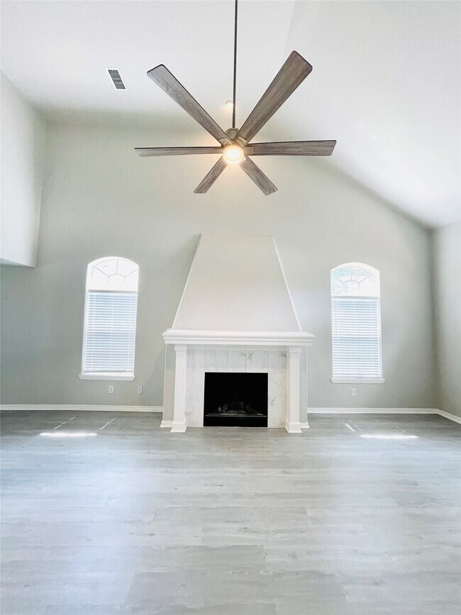 Photo - 1719 Park Forest Dr