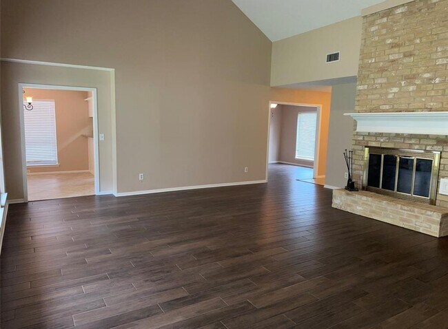 Photo - 17406 Spicewood Springs Ln