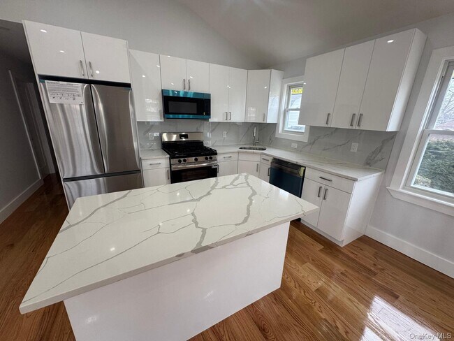 Photo - 230-07 145th Ave