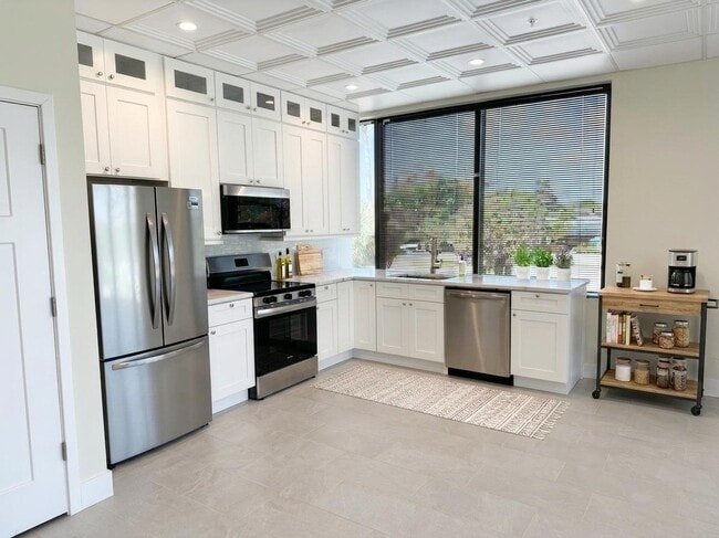Photo - 15950 Bay Vista Dr Unit 205