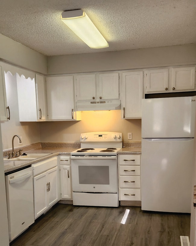 Photo - 1429 N Sherman Ave