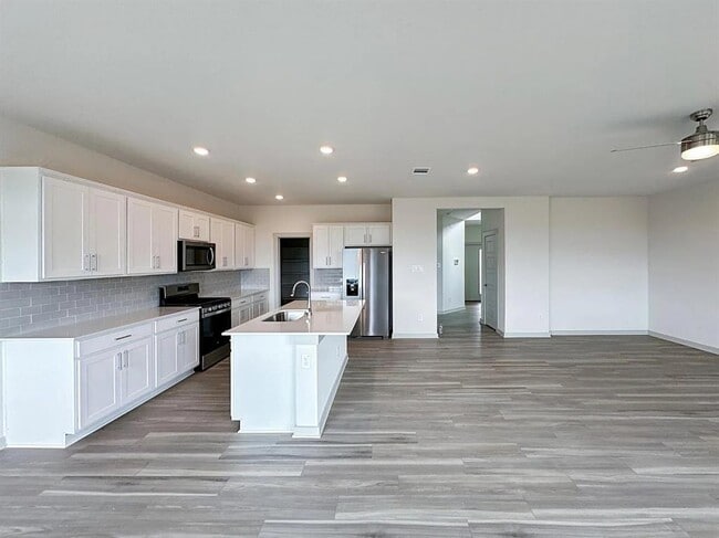 Photo - 504 Millbrook Blvd