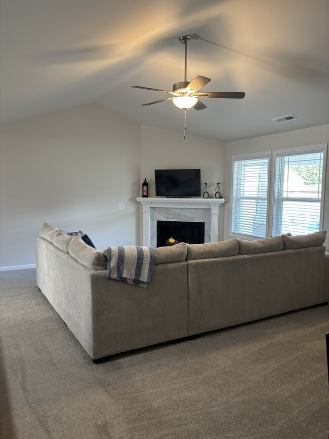 Photo - 49 Hydrangea Ln