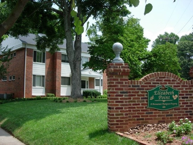 Photo - Elizabeth Point Apartments