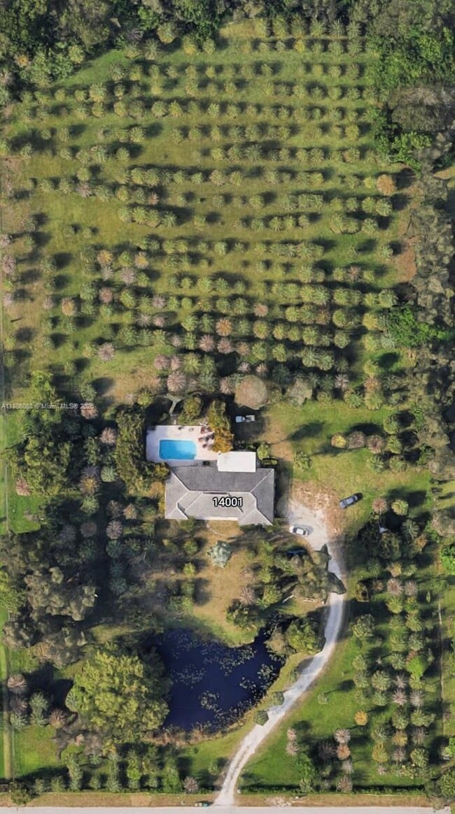 Building Photo - 14001 Mustang Trail Rental