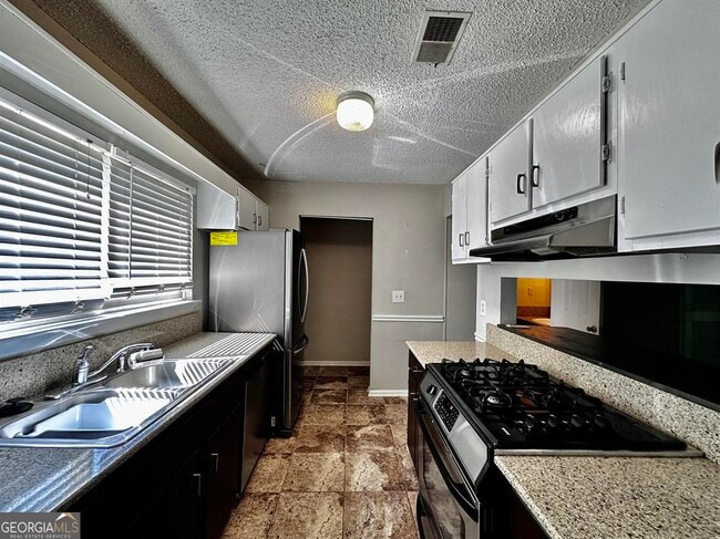 Photo - 1060 Falling Water Dr
