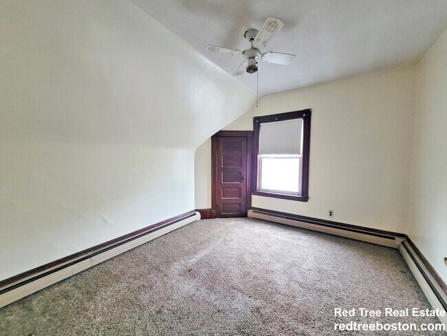 168 Elm St Unit 3