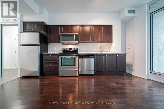 209 Fort York Blvd Unit 773