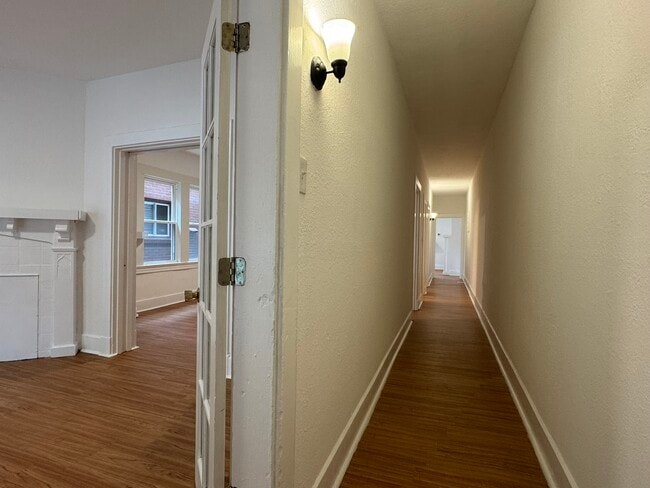 Photo - 21 Howard St