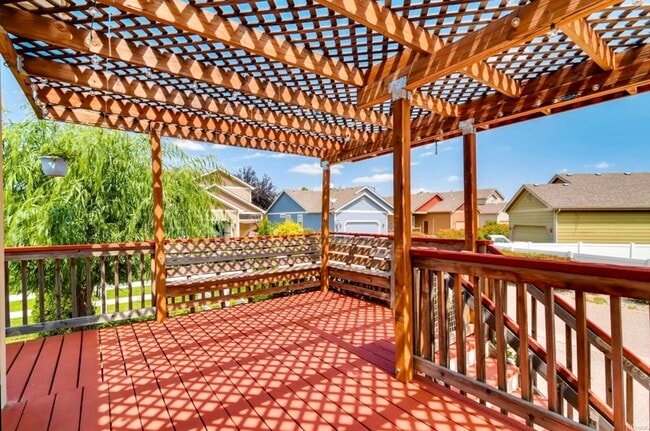 Photo - 988 N Boise Ave