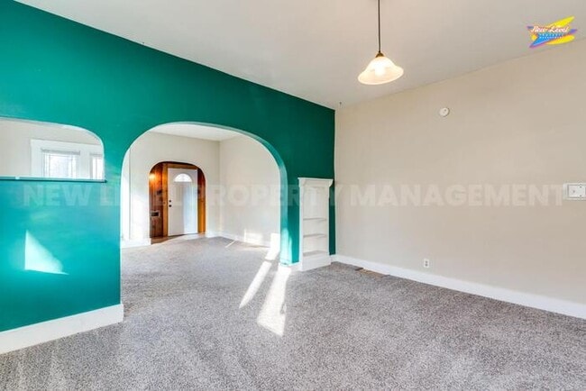 Photo - 350 N Holyoke Pl