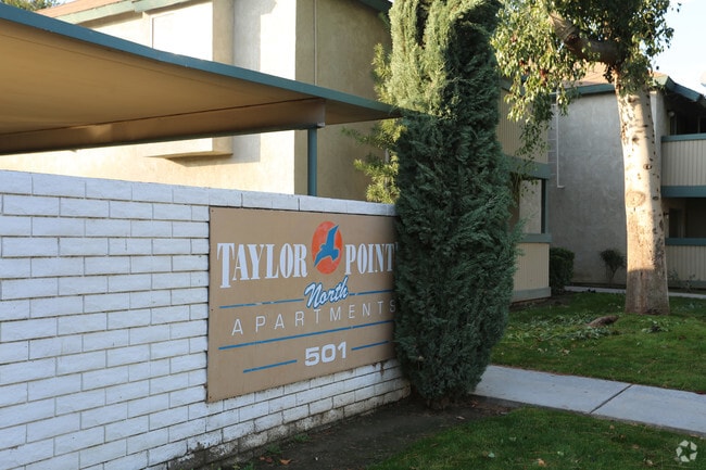 Photo - Hunter Pointe & Palms Apartments