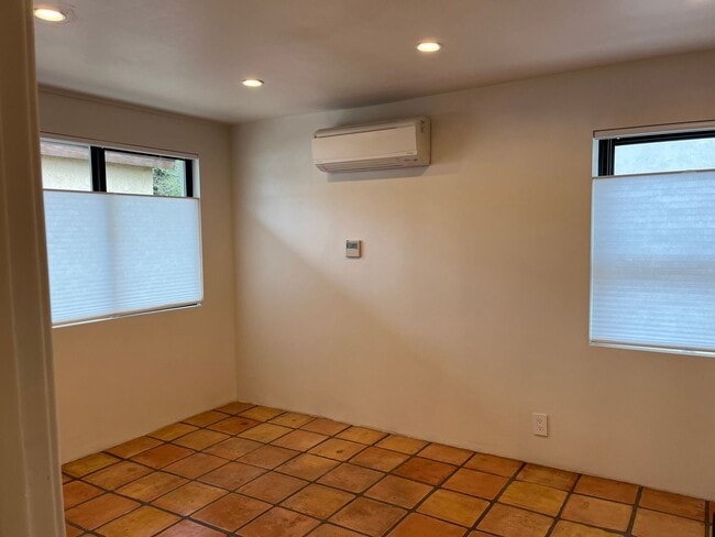 Photo - 260 N Alvarado St Unit 1