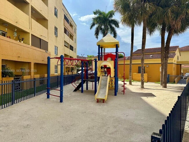 Photo - 14930 SW 82nd Terrace Unit 16-501