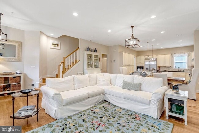 Photo - 711 McKenzie Ave