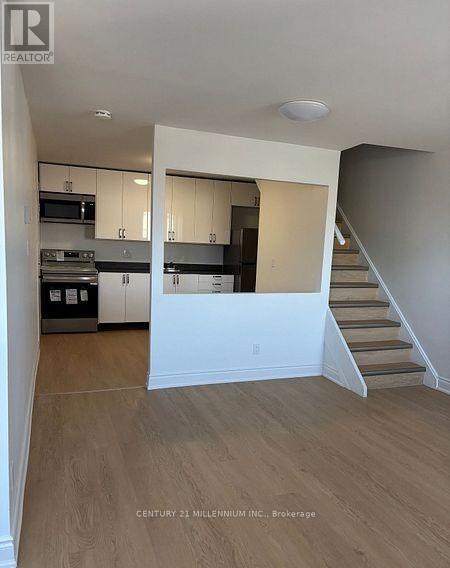 Photo - 909 A Danforth Ave