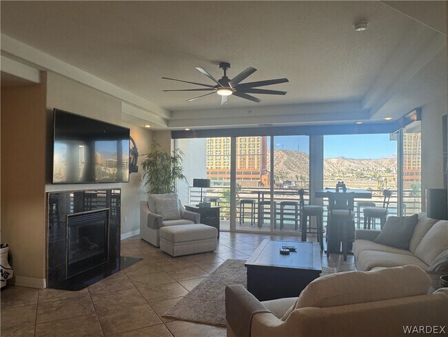 211 Moser Ave Unit 302