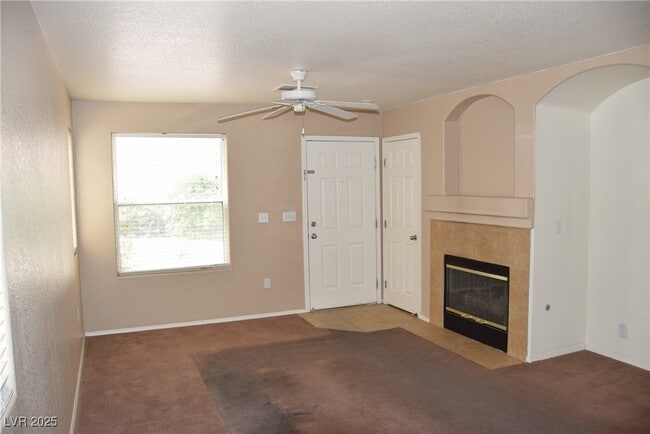 Photo - 8148 Finch Feather St