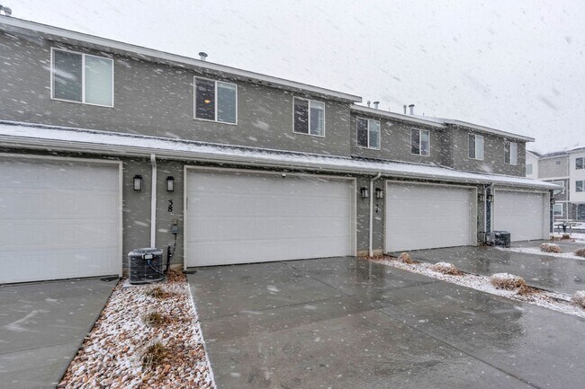 Photo - Lar-38 N Heading Row Saratoga Springs, UT 84043 Unidad 1