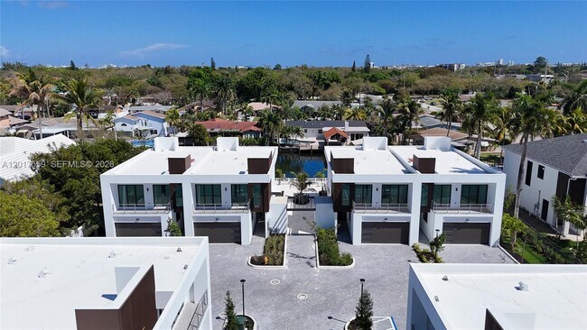 Photo - 4640 SW 32nd Ave