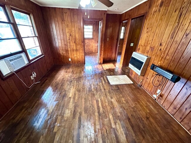 Photo - 116 Smith St NE Unidad B