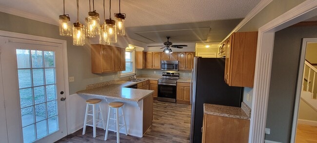 Photo - 3103 Larson Ln