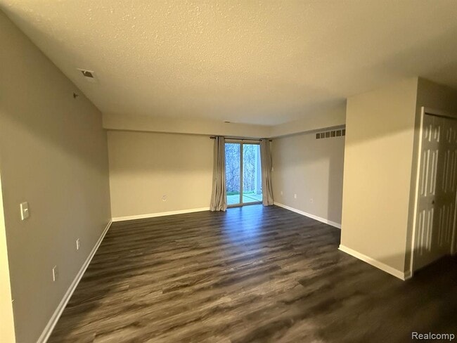 Photo - 11102 Pinehurst Ln