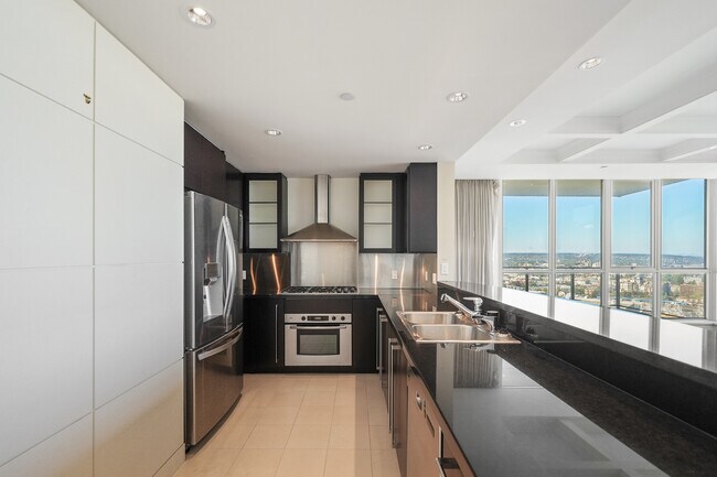 1408 Strathmore Mews Unit 4302