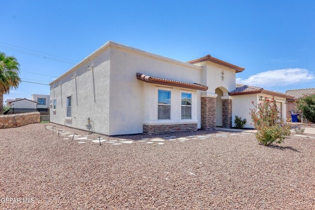Photo - 5601 Valley Maple Dr