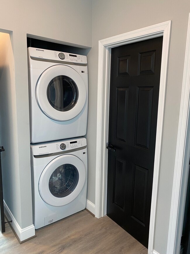 Photo - 2311 Anoka Ave Unit 2C Available $700