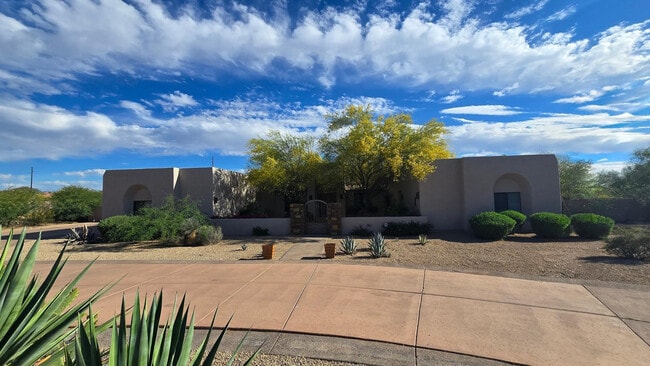 Building Photo - 4485 E Quail Brush Rd