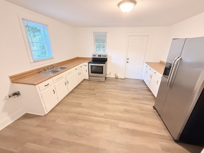 Photo - 1510 Whatley St
