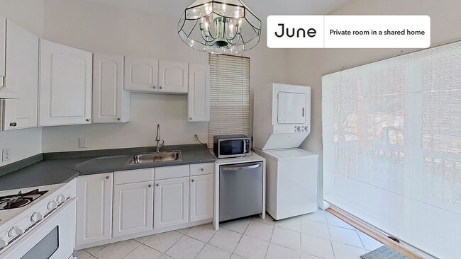 Photo - Room in Shared 3 bed/1 bath home Unit C