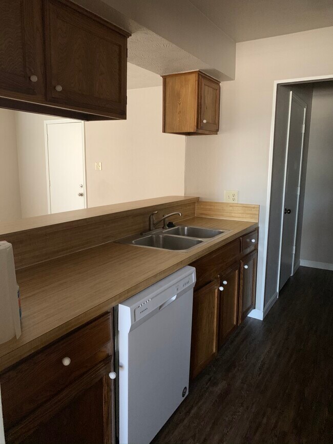 Photo - 3319 Gardenview Cir