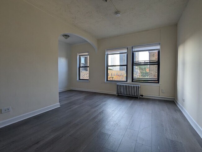 Photo - 5417 N Kenmore Ave Unit 309