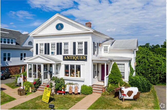 Building Photo - 159 Broad St Unit A