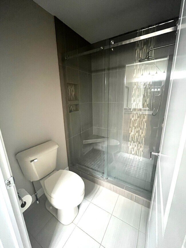 Photo - 3855 Pemberton Dr SE