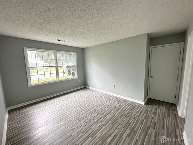 Photo - 610 Edpas Rd