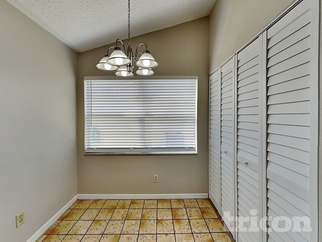 Photo - 5318 Southwick Dr