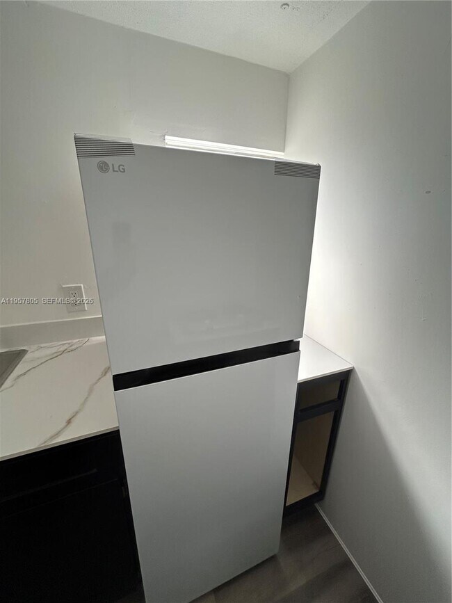 Photo - 11942 N Branch Rd Unidad C