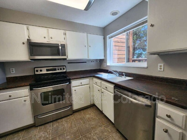 Photo - 301 Zeta St Unit 2