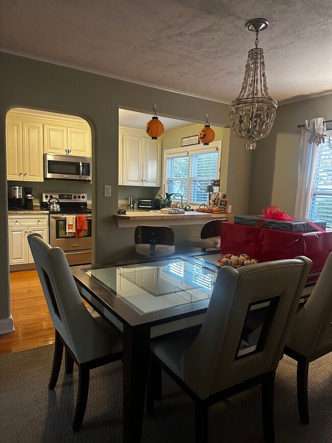 Photo - 3006 Sunset Ave