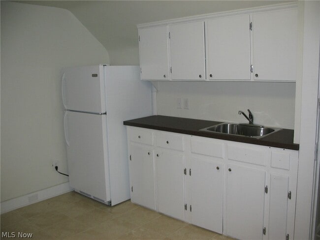 Photo - 2720 Mayfield Rd Unit 3