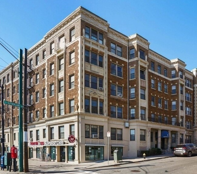 Photo - 2 Sutherland Rd Condo Unit 43