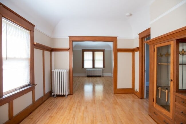 Photo - 1704 E Locust St Unidad 6