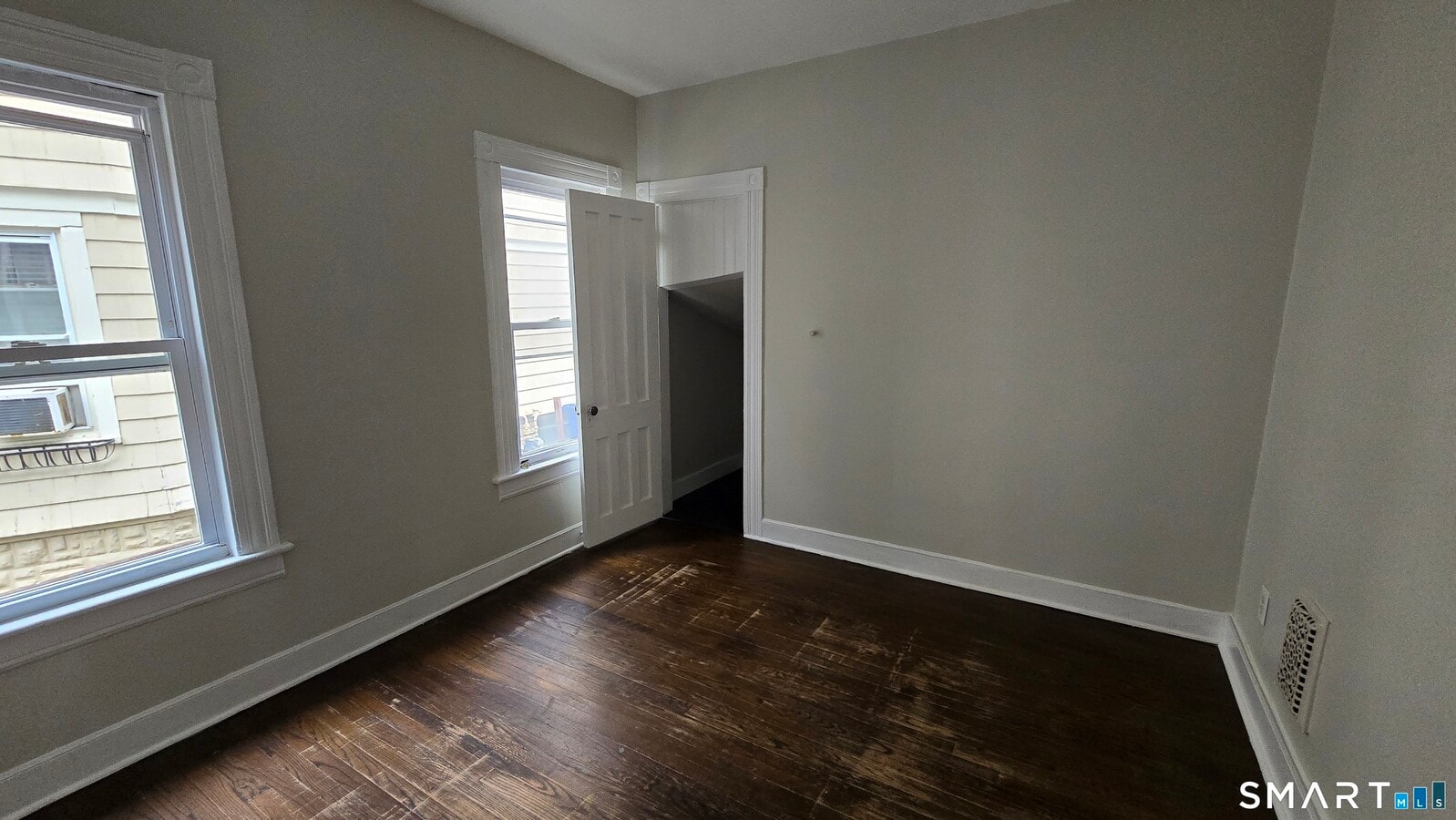 Photo - 1165 Noble Ave