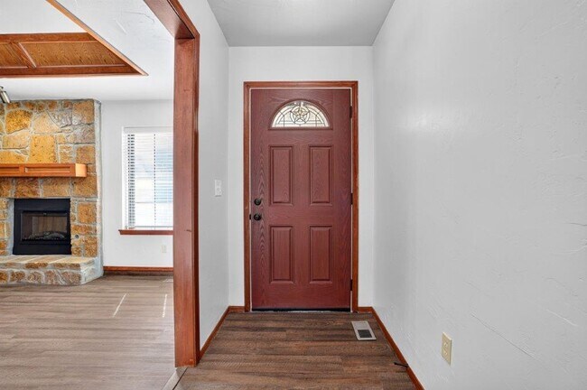 Photo - 18504 Laurel Oak Dr