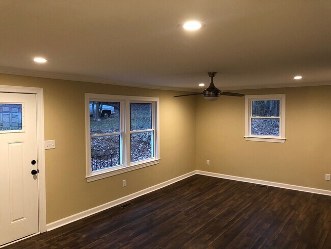 Photo - 2817 Beechwood Dr