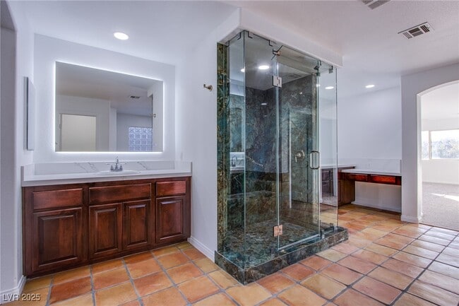 Photo - 9213 Grand Gate St